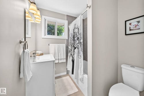 3 Grantham Place, St. Albert, AB 