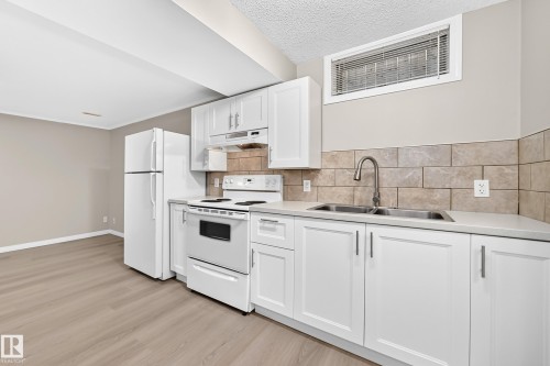 3 Grantham Place, St. Albert, AB 