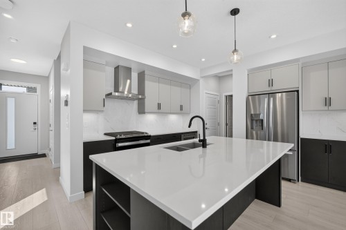 4872 Kinney Road Sw, Edmonton, AB 