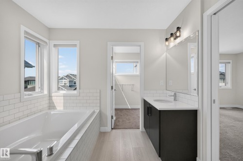4872 Kinney Road Sw, Edmonton, AB 