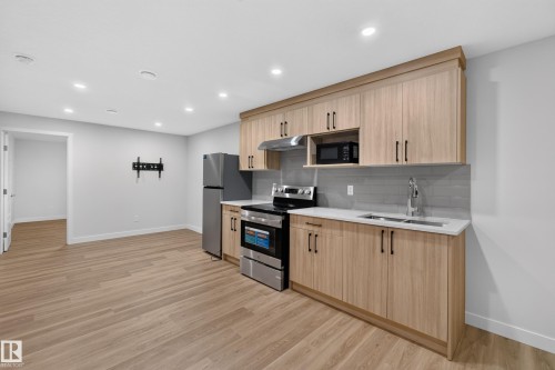 4872 Kinney Road Sw, Edmonton, AB 
