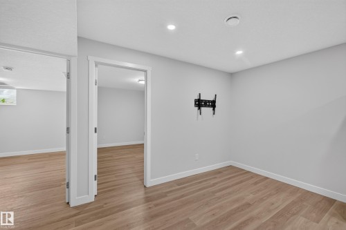 4872 Kinney Road Sw, Edmonton, AB 
