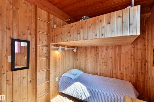 39 Sundance Beach, Rural Leduc County, AB - Indoor Photo Showing Bedroom