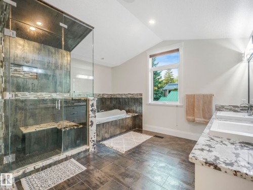 10821 128 Street Nw, Edmonton, AB 
