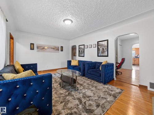 12403 92 Street Nw, Edmonton, AB 