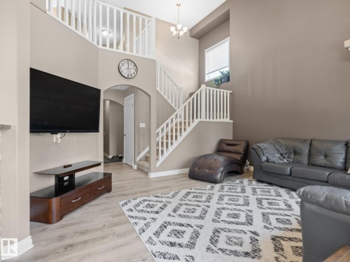 4 Rochelle Court, Beaumont, AB 