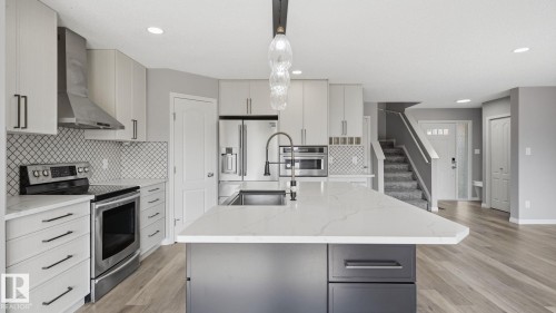 3613 167A Avenue Nw, Edmonton, AB 