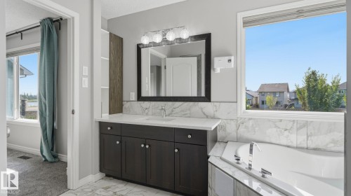 3613 167A Avenue Nw, Edmonton, AB 