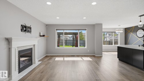 3613 167A Avenue Nw, Edmonton, AB 
