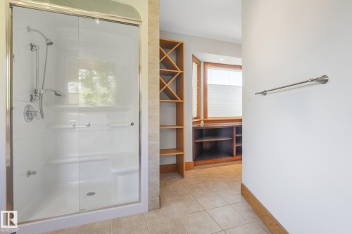 9404 100A Avenue Nw, Edmonton, AB 
