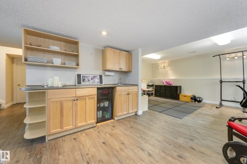 1123 48 Street Nw, Edmonton, AB - Indoor Photo Showing Other Room