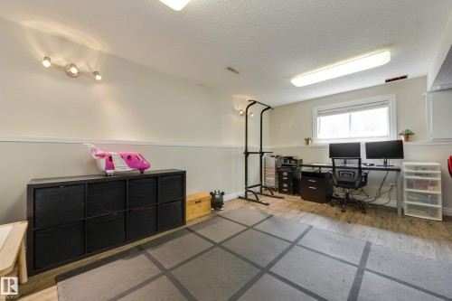 1123 48 Street Nw, Edmonton, AB - Indoor