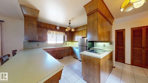15103 92 Street Nw, Edmonton, AB 
