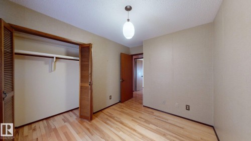 15103 92 Street Nw, Edmonton, AB 