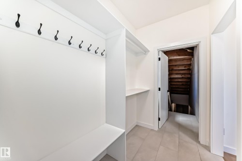 10721 70 Avenue Nw, Edmonton, AB - Indoor Photo Showing Other Room