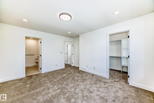 10721 70 Avenue Nw, Edmonton, AB - Indoor Photo Showing Other Room