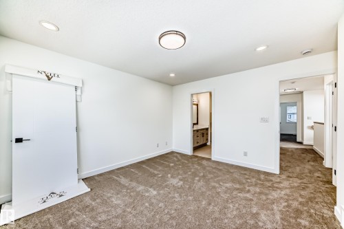 10721 70 Avenue Nw, Edmonton, AB - Indoor Photo Showing Other Room