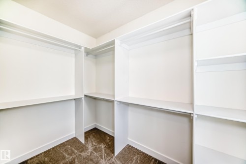 10721 70 Avenue Nw, Edmonton, AB - Indoor