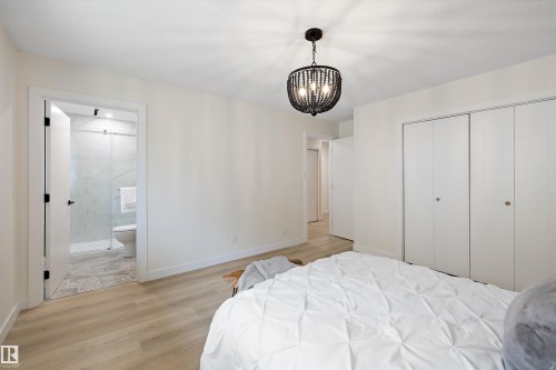 3515 105B Street Nw, Edmonton, AB 