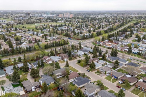 3515 105B Street Nw, Edmonton, AB 