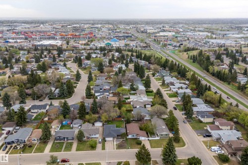3515 105B Street Nw, Edmonton, AB 