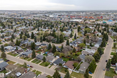 3515 105B Street Nw, Edmonton, AB 