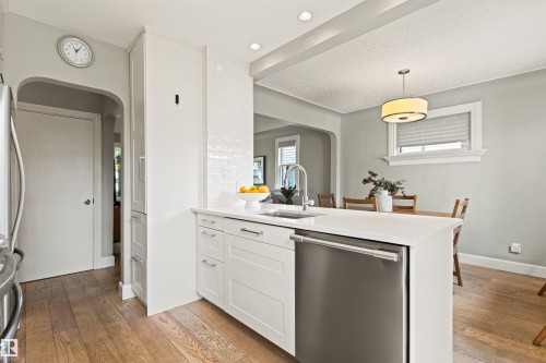 10741 70 Avenue Nw, Edmonton, AB 