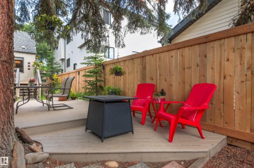 10741 70 Avenue Nw, Edmonton, AB 