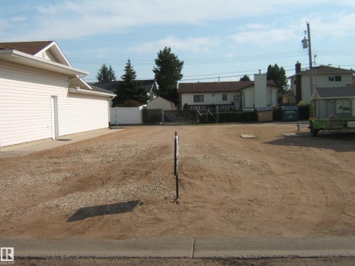 Graded lot with a partial concrete pad - 4829 59 Avenue, Vegreville, AB 