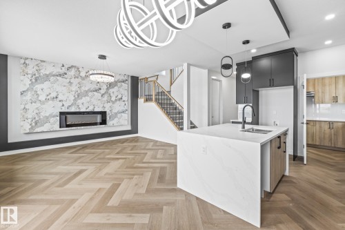 416 Pine Point(E), Leduc, AB 