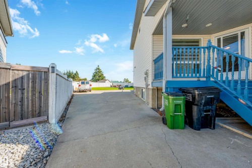 13023 Hudson Way Nw, Edmonton, AB 