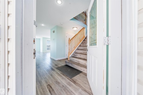 13023 Hudson Way Nw, Edmonton, AB 