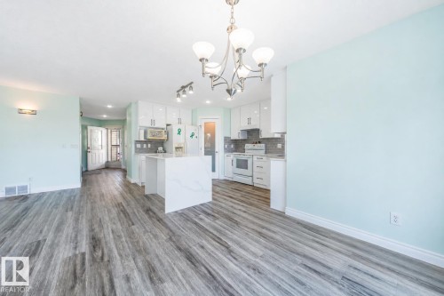 13023 Hudson Way Nw, Edmonton, AB 