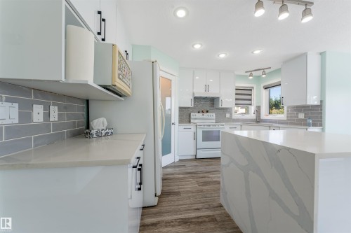 13023 Hudson Way Nw, Edmonton, AB 