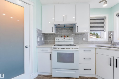 13023 Hudson Way Nw, Edmonton, AB 