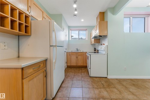 13023 Hudson Way Nw, Edmonton, AB 