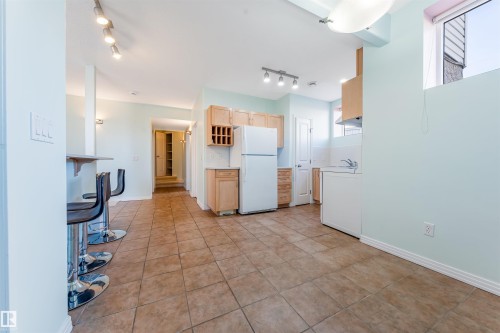 13023 Hudson Way Nw, Edmonton, AB 