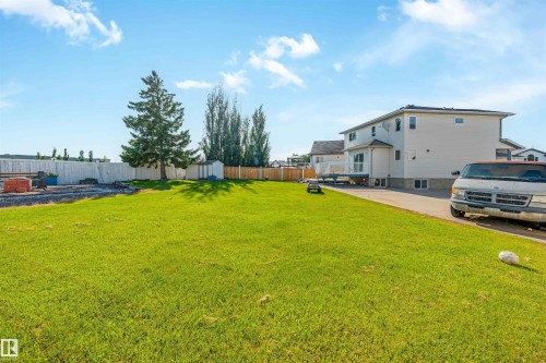 13023 Hudson Way Nw, Edmonton, AB 