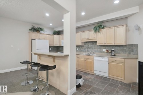 #203 10178 117 St Nw, Edmonton, AB 