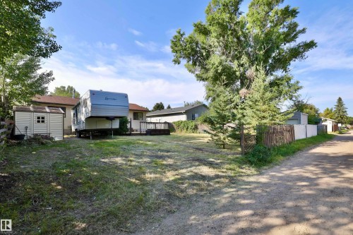 4416 56 Avenue, Wetaskiwin, AB 