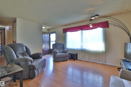 4416 56 Avenue, Wetaskiwin, AB 