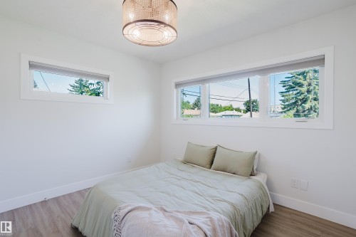 11455 111A Avenue Nw, Edmonton, AB - Indoor Photo Showing Bedroom