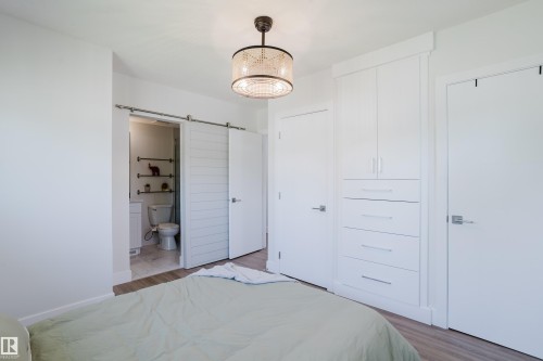 11455 111A Avenue Nw, Edmonton, AB - Indoor Photo Showing Bedroom