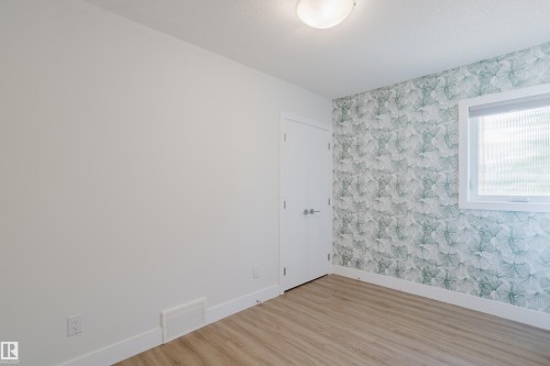 11455 111A Avenue Nw, Edmonton, AB - Indoor Photo Showing Other Room