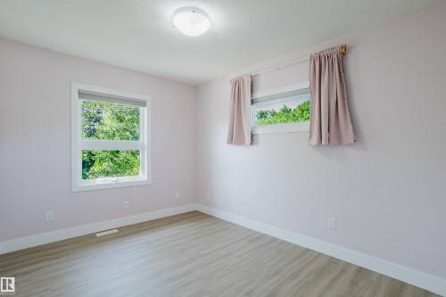 11455 111A Avenue Nw, Edmonton, AB - Indoor Photo Showing Other Room