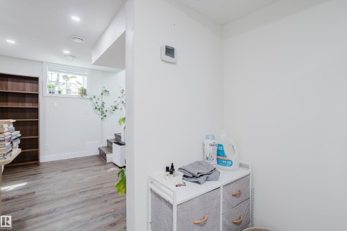 11455 111A Avenue Nw, Edmonton, AB - Indoor