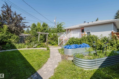 11455 111A Avenue Nw, Edmonton, AB - Outdoor