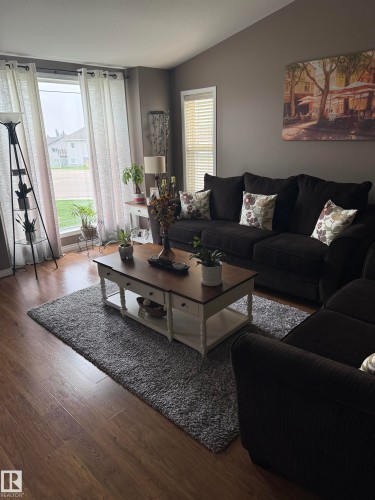 4452 40 Street, Drayton Valley, AB 