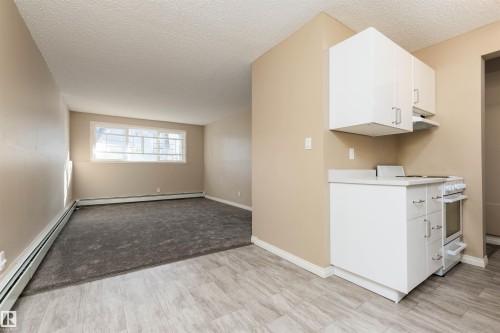 #B01 10620 104 St Nw, Edmonton, AB 