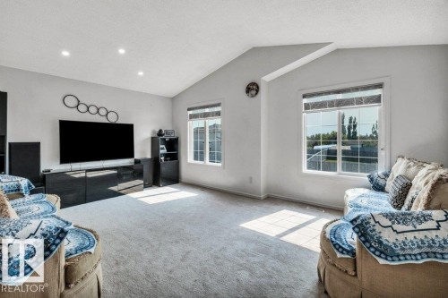 2426 34A Avenue Nw, Edmonton, AB 